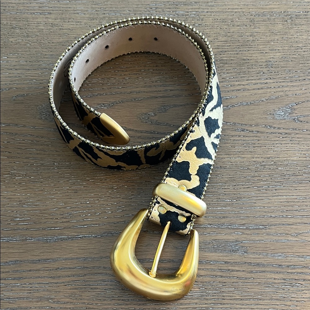 B.B.Simon Italian Leather Gold and Black Patterned Belt Size‎ M